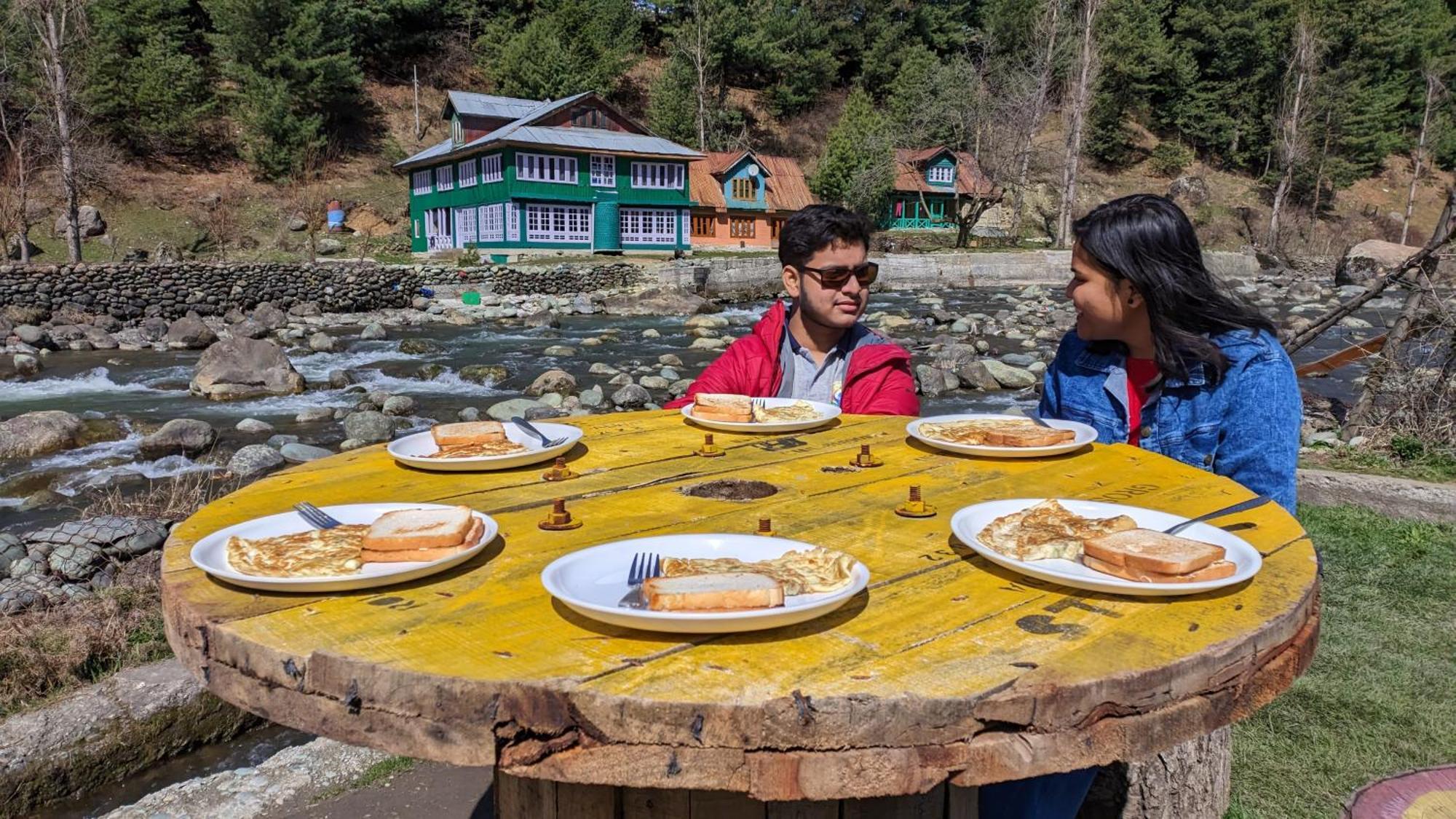 New Relax Inn, Pahalgam, 2 Km From Lidder Valley Exterior foto