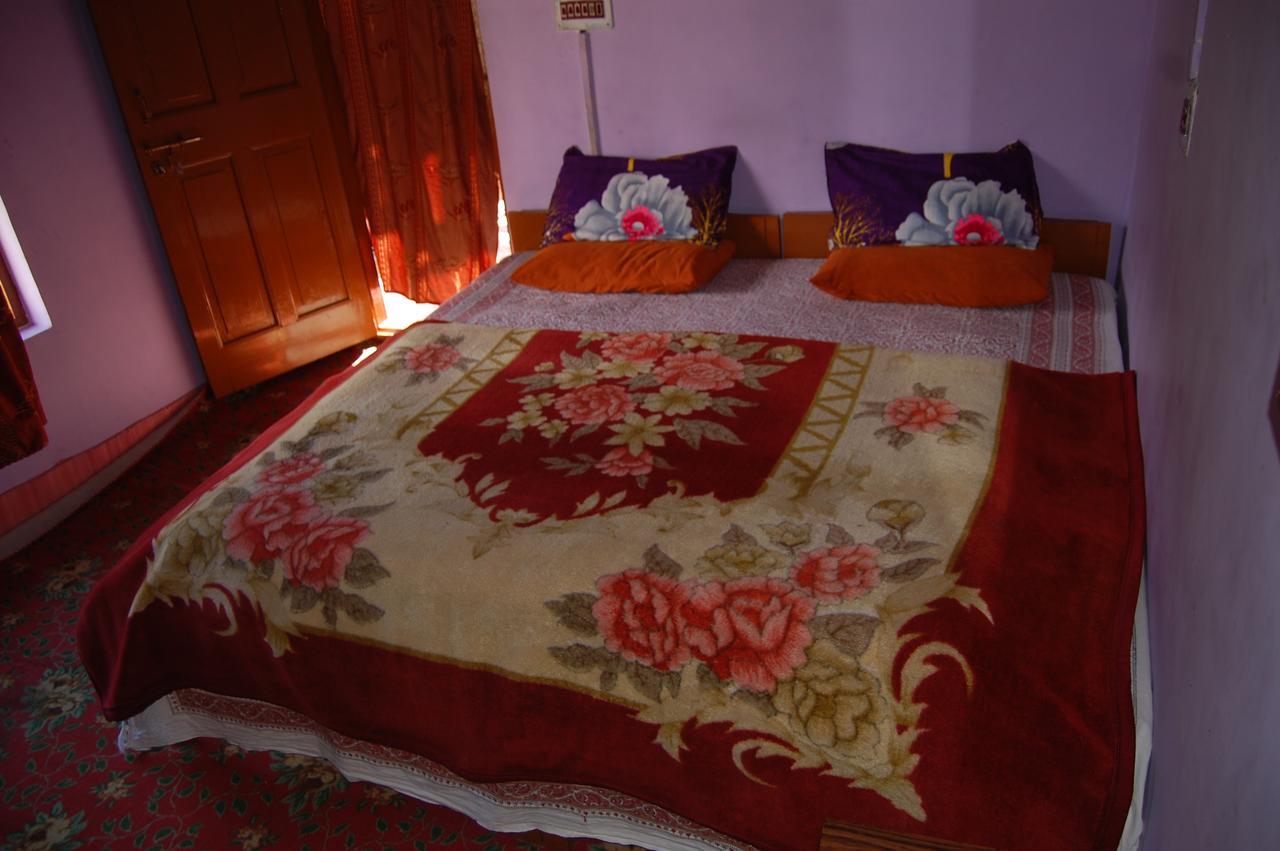 New Relax Inn, Pahalgam, 2 Km From Lidder Valley Exterior foto