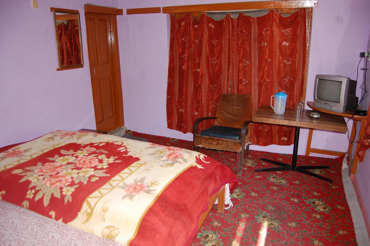 New Relax Inn, Pahalgam, 2 Km From Lidder Valley Exterior foto
